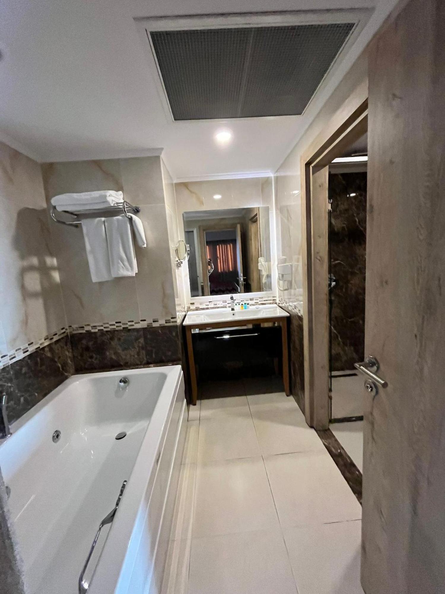 Devrek Otel 종굴다크 외부 사진